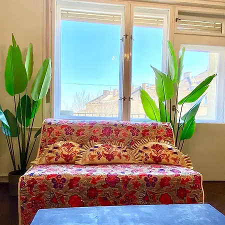 Apartman Lovely Cosy Art Flat
